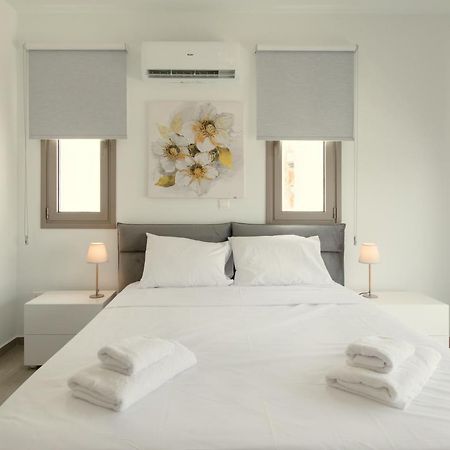 Palm Tree Villas Livadhia Екстер'єр фото