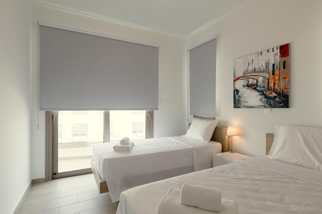 Palm Tree Villas Livadhia Екстер'єр фото