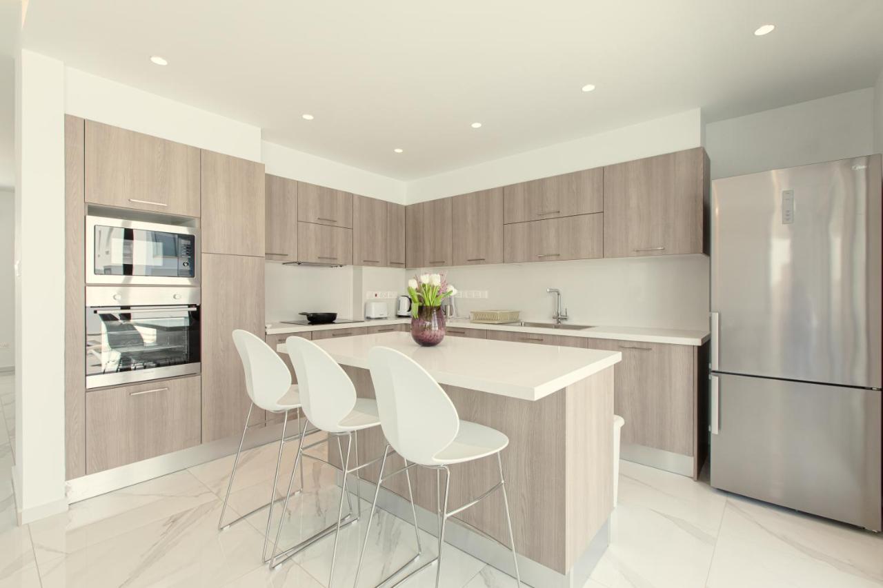 Palm Tree Villas Livadhia Екстер'єр фото