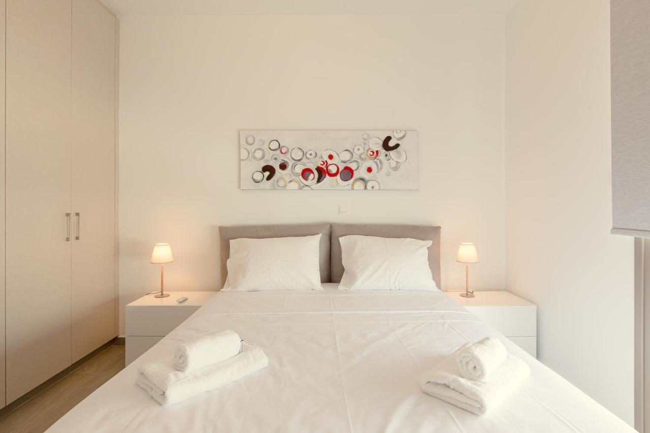 Palm Tree Villas Livadhia Екстер'єр фото